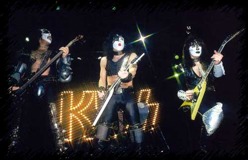 Kiss 83